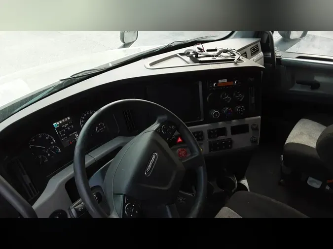 2020 Freightliner Cascadia