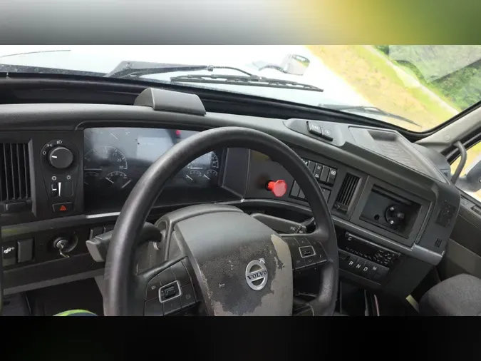 2018 Volvo VNL300