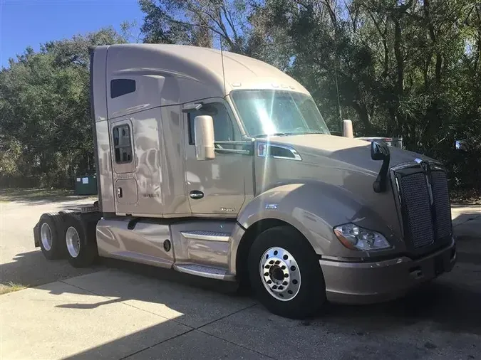 2021 KENWORTH T680