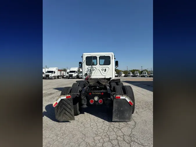 2018 FREIGHTLINER/MERCEDES CASCADIA 125