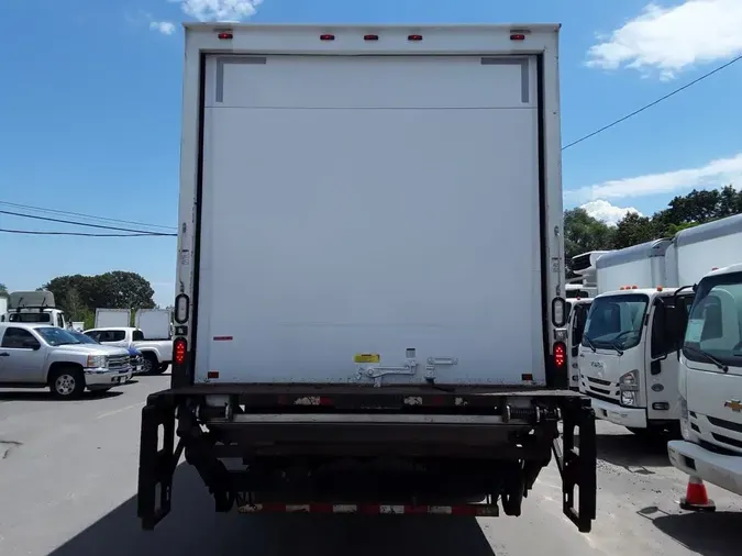 2016 FREIGHTLINER M2 106