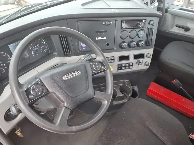 2019 FREIGHTLINER NEW CASCADIA 116