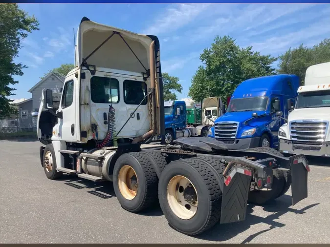 2020 FREIGHTLINER CASCADIA 125