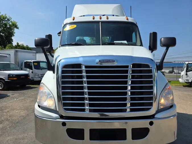 2020 FREIGHTLINER CASCADIA 113