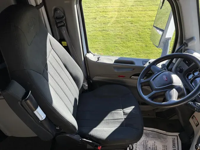2022 Peterbilt 579