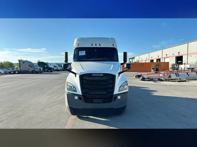 2020 Freightliner Cascadia