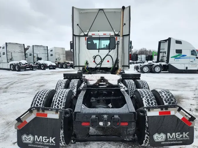 2022 MACK AN64T
