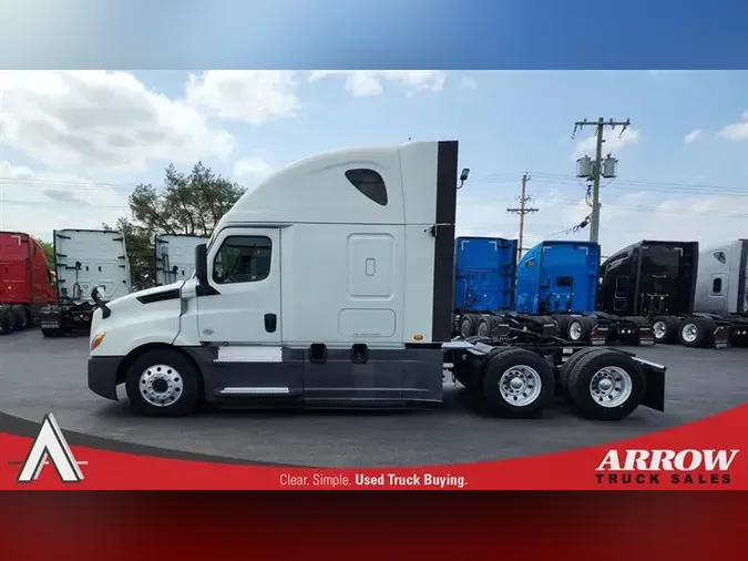2020 FREIGHTLINER CA126