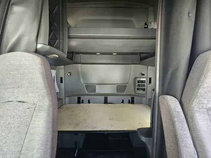 2020 NAVISTAR INTERNATIONAL LT625 SLPR CAB