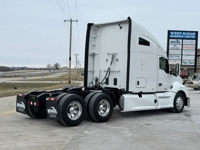 2021 KENWORTH T680