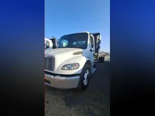 2017 FREIGHTLINER M2 106