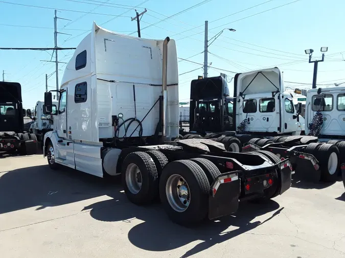 2018 VOLVO VNL64T-780