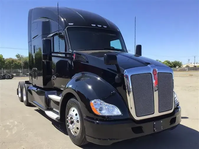 2022 KENWORTH T680