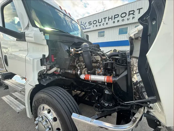 2022 Freightliner Cascadia 126