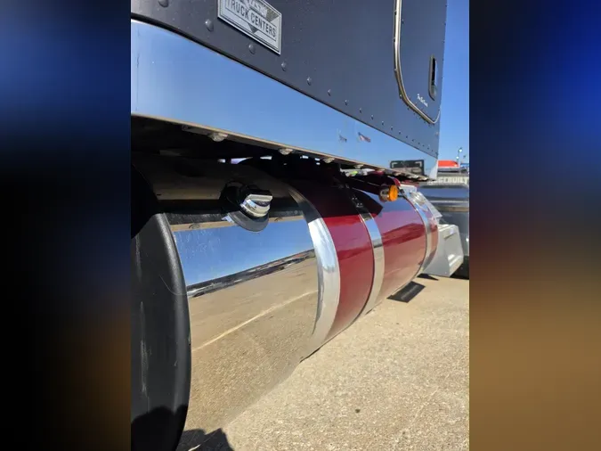 2023 Peterbilt 3899ab2ee2ef5da9aef28e7e211556c936d