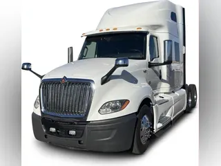 2020 International LT625