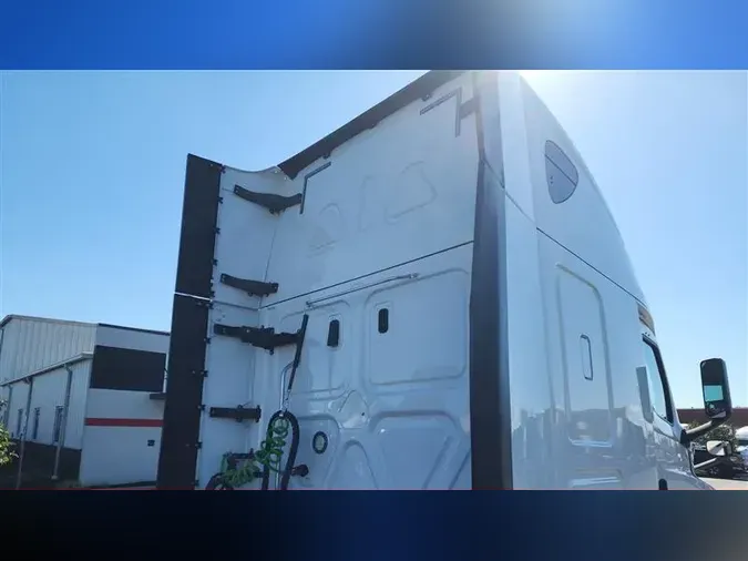 2020 FREIGHTLINER CASCADEVO1