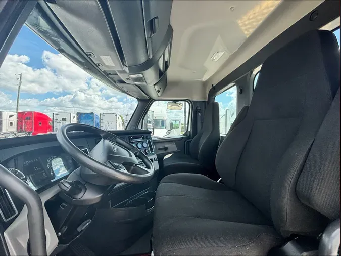 2024 Freightliner Cascadia 126