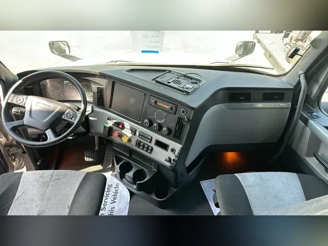 2021 Freightliner Cascadia