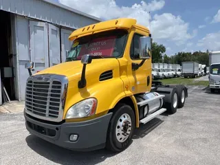 2019 FREIGHTLINER CASCADIA 113
