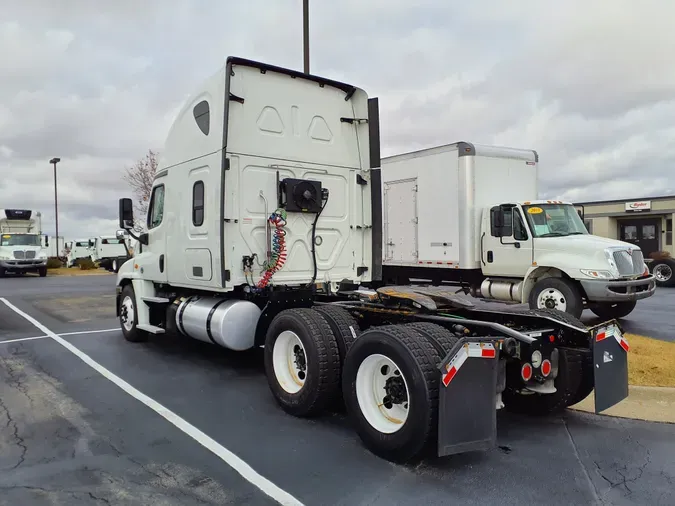 2019 FREIGHTLINER/MERCEDES CASCADIA 125