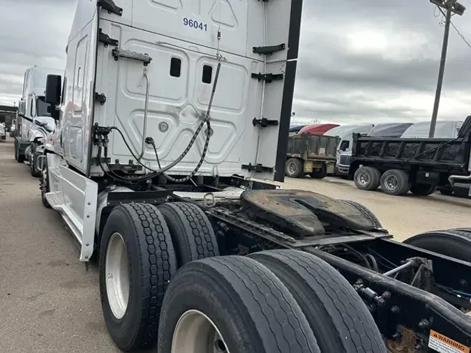 2016 FREIGHTLINER CASCADIA 125