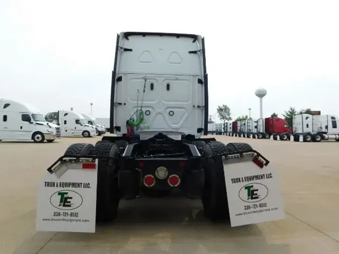 2020 Freightliner New Cascadia 126