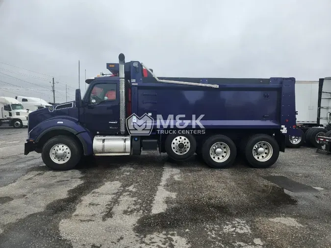 2023 KENWORTH T880