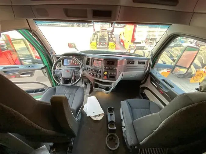 2022 PETERBILT 579