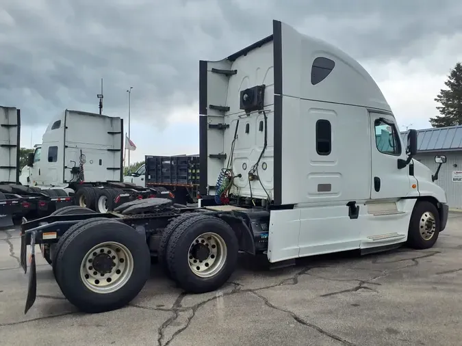 2019 FREIGHTLINER CASCADIA 125