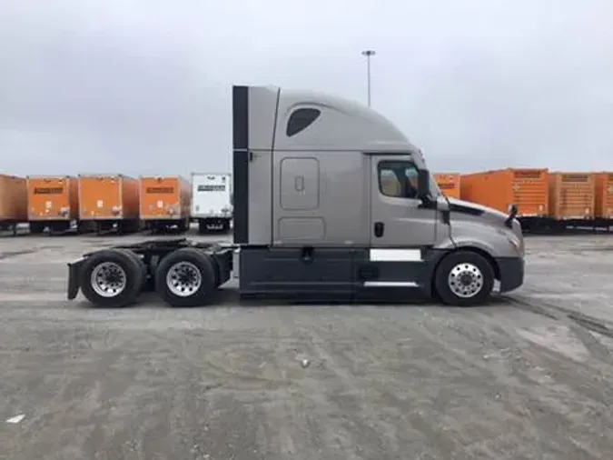 2024 Freightliner Cascadia