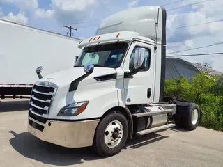 2019 FREIGHTLINER NEW CASCADIA 116