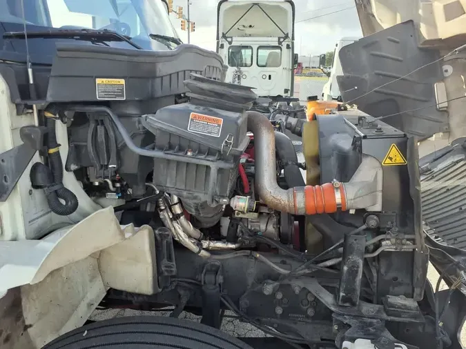 2019 NAVISTAR INTERNATIONAL 4300