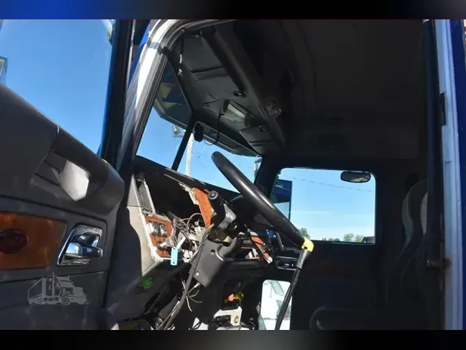 2007 PETERBILT 386
