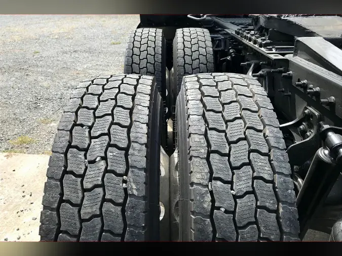 2021 INT LT625 6x4