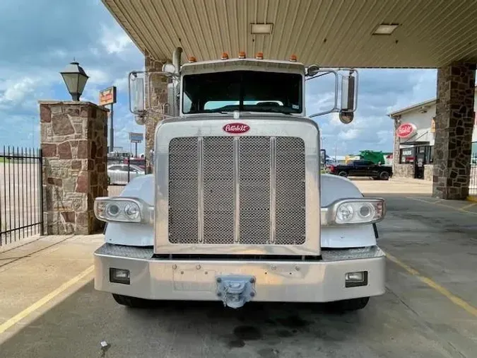 2012 Peterbilt 365
