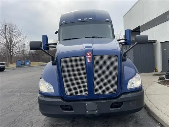 2021 KENWORTH T680