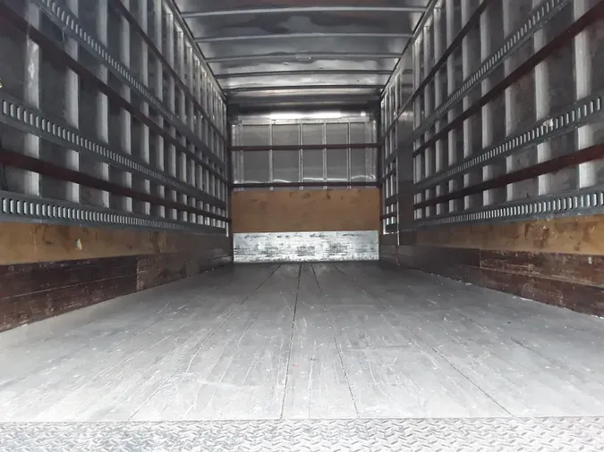 2018 FREIGHTLINER/MERCEDES M2 106