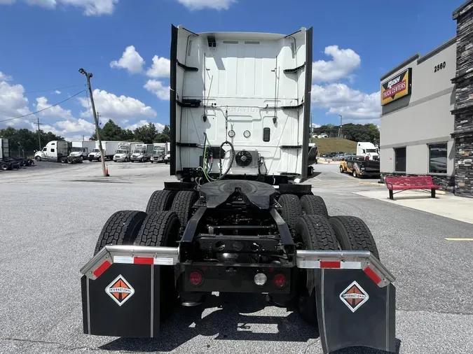 2021 International LT625