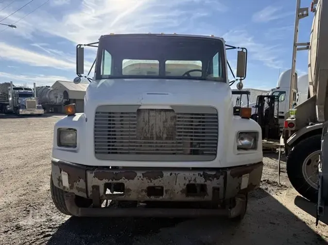 2000 FREIGHTLINER FL709aee5d234836539b5002c7c3551c7b4b