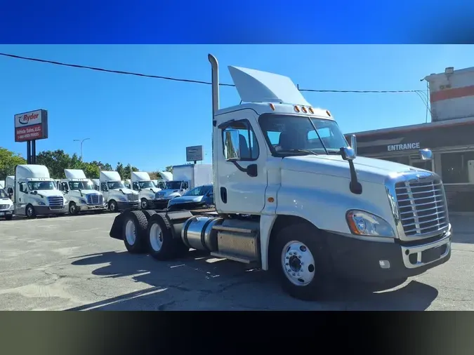 2020 FREIGHTLINER/MERCEDES CASCADIA 125