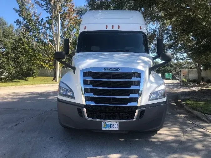 2019 Freightliner T12664ST