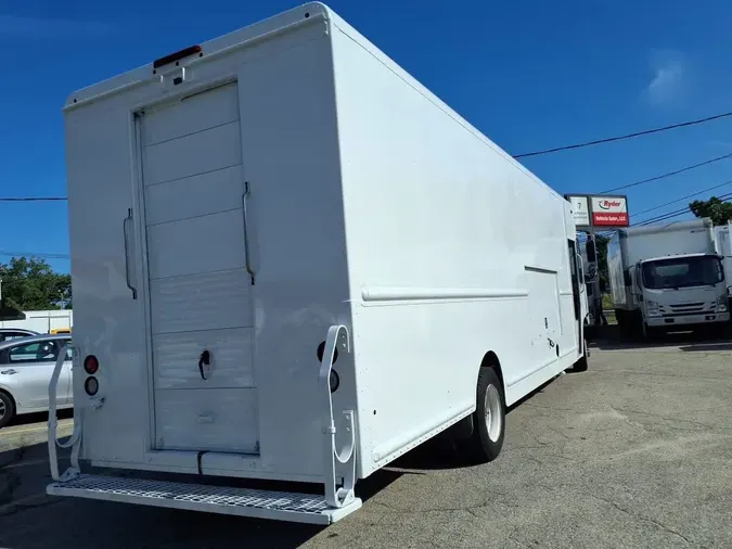 2016 FRTLR CUSTOM CHASSIS CORP MT55