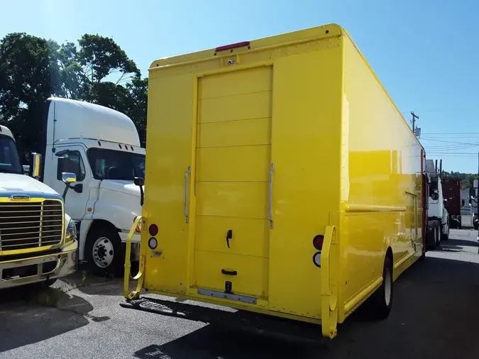 2017 FRTLR CUSTOM CHASSIS CORP MT-55 WALK-IN