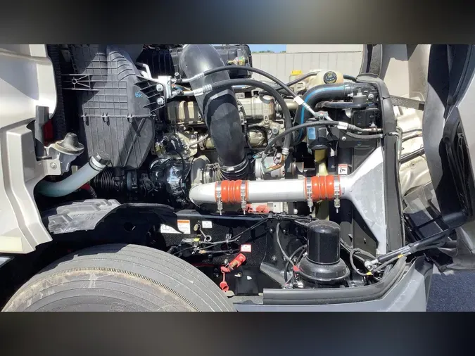 2022 Freightliner Cascadia 126