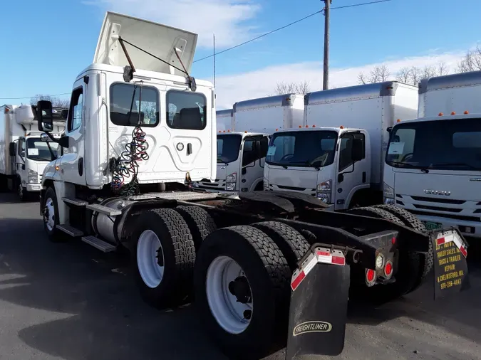 2018 FREIGHTLINER/MERCEDES CASCADIA 125