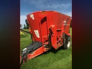 2015 Kuhn Knight VT144