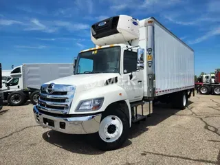 2015 HINO 268