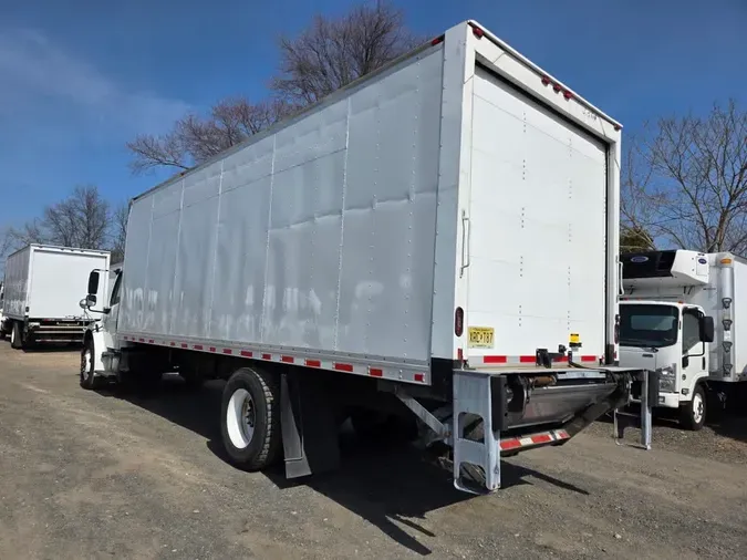 2018 FREIGHTLINER/MERCEDES M2 106