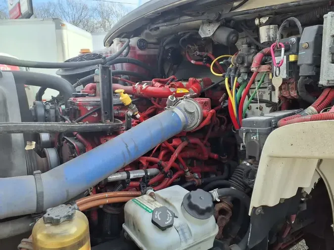 2020 FREIGHTLINER/MERCEDES M2 106